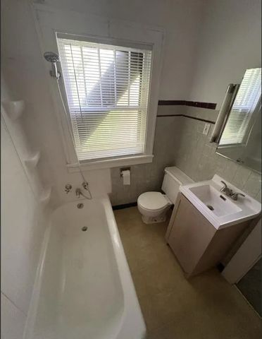 1206 39th Street, Des Moines, IA 50311