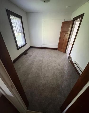 1206 39th Street, Des Moines, IA 50311