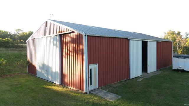 2622 W 1300 S Road, Haubstadt, IN 47639