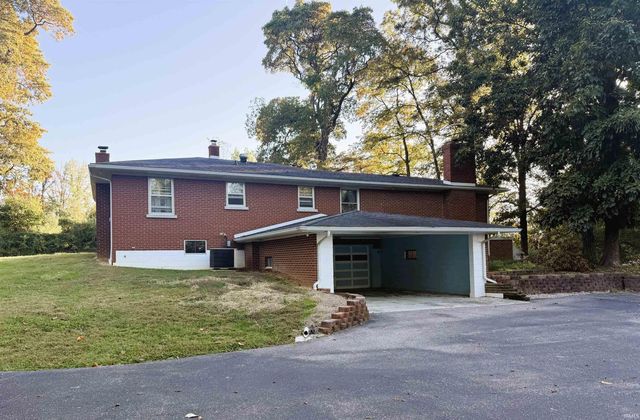 2622 W 1300 S Road, Haubstadt, IN 47639