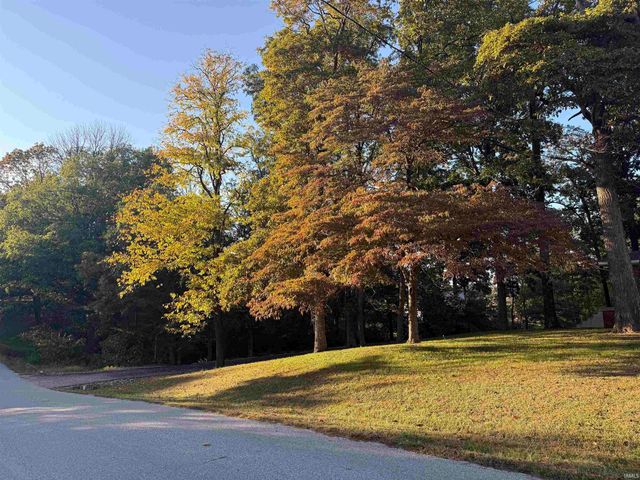 2622 W 1300 S Road, Haubstadt, IN 47639