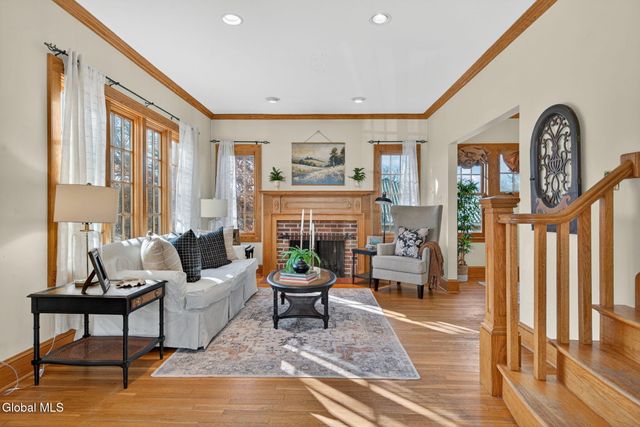 14 Coolidge Road, Amsterdam, NY 12010