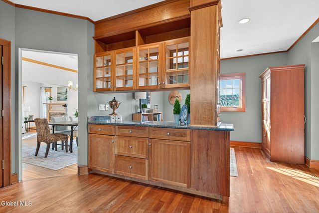 14 Coolidge Road, Amsterdam, NY 12010