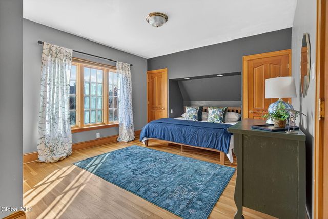 14 Coolidge Road, Amsterdam, NY 12010