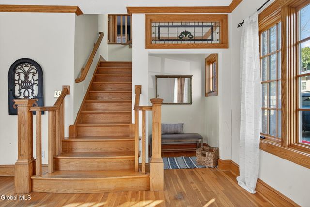 14 Coolidge Road, Amsterdam, NY 12010