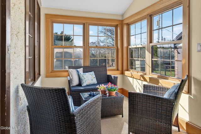 14 Coolidge Road, Amsterdam, NY 12010