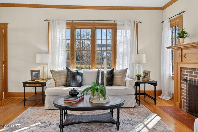 14 Coolidge Road, Amsterdam, NY 12010