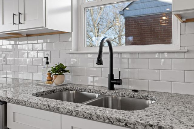 23 Kenwood Circle, Chattanooga, TN 37411