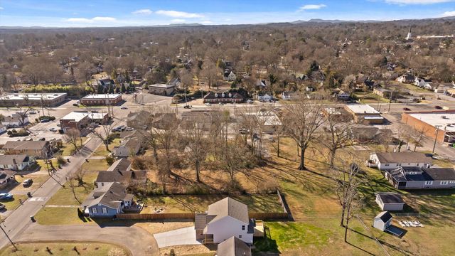 23 Kenwood Circle, Chattanooga, TN 37411