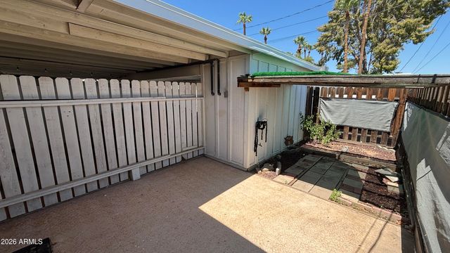 10370 W OAKMONT Drive, Sun City, AZ 85351