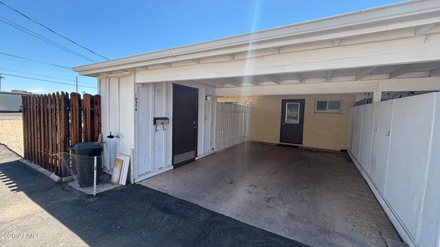 10370 W OAKMONT Drive, Sun City, AZ 85351