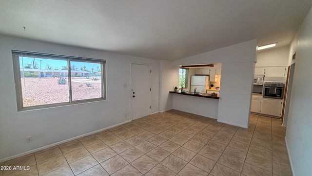 10370 W OAKMONT Drive, Sun City, AZ 85351