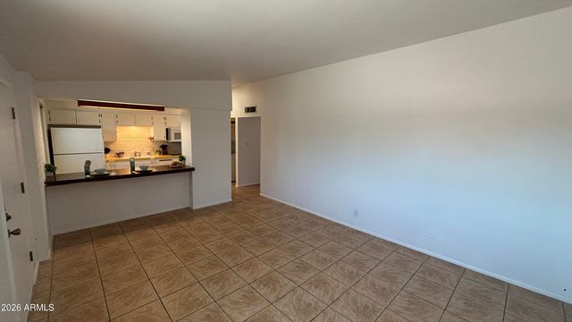 10370 W OAKMONT Drive, Sun City, AZ 85351