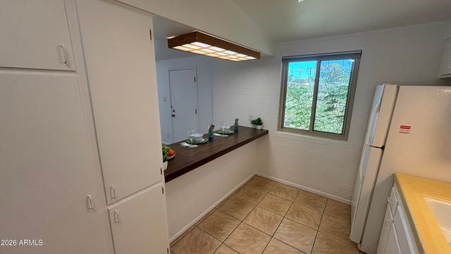10370 W OAKMONT Drive, Sun City, AZ 85351