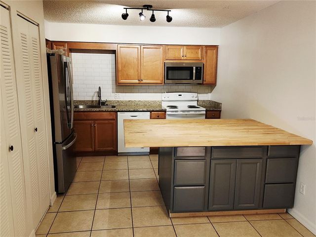 849 ORANGE OAK DR, Orange City, FL 32763