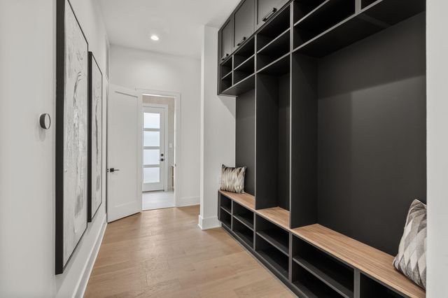 963 W 41st Street, Houston, TX 77018