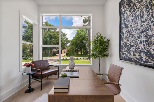 963 W 41st Street, Houston, TX 77018