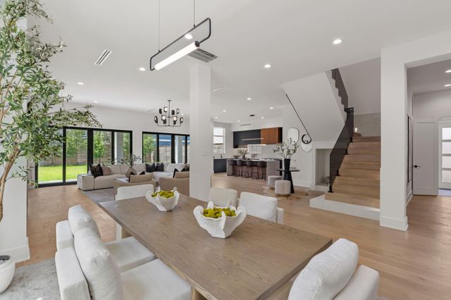 963 W 41st Street, Houston, TX 77018
