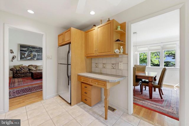 305 TEAROSE LN, Cherry Hill, NJ 08003