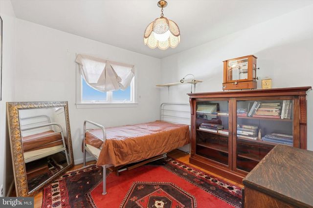 305 TEAROSE LN, Cherry Hill, NJ 08003