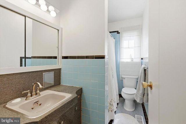 305 TEAROSE LN, Cherry Hill, NJ 08003