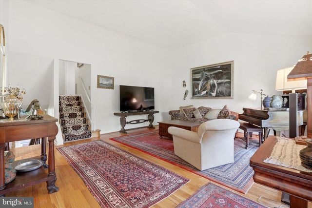 305 TEAROSE LN, Cherry Hill, NJ 08003