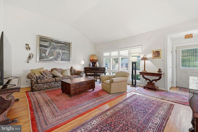 305 TEAROSE LN, Cherry Hill, NJ 08003
