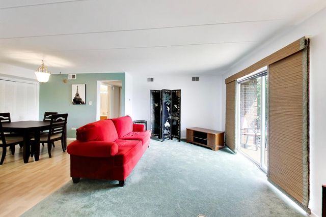 11012 S Kilpatrick Avenue 2NE, Oak Lawn, IL 60453