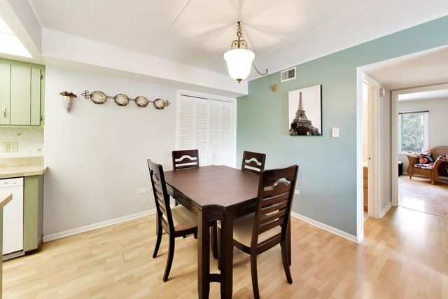 11012 S Kilpatrick Avenue 2NE, Oak Lawn, IL 60453