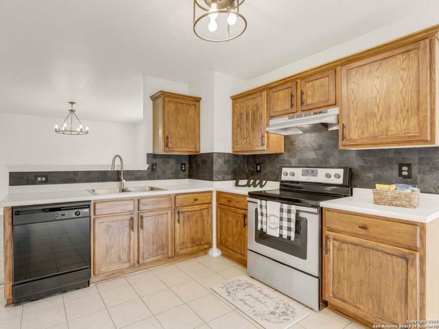 11018 Dublin Field, San Antonio, TX 78254