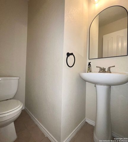 11018 Dublin Field, San Antonio, TX 78254