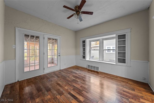 1053 Mount Vernon Avenue, Akron, OH 44310