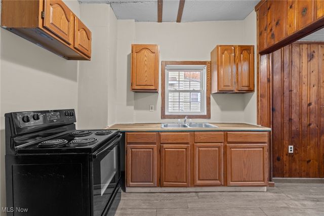 1053 Mount Vernon Avenue, Akron, OH 44310