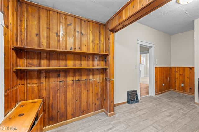 1053 Mount Vernon Avenue, Akron, OH 44310