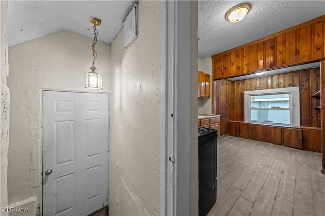 1053 Mount Vernon Avenue, Akron, OH 44310