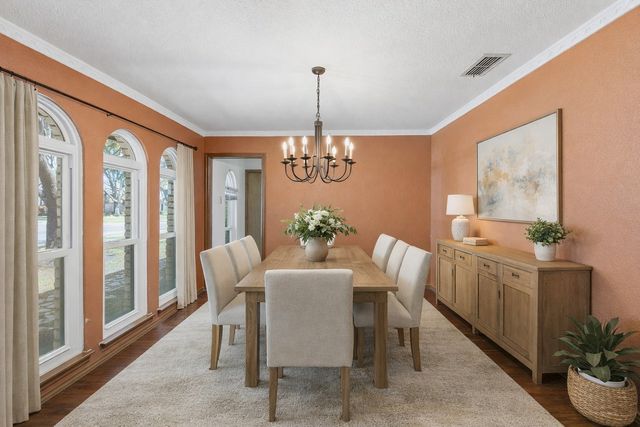 1901 Yorkstown Drive, Ennis, TX 75119