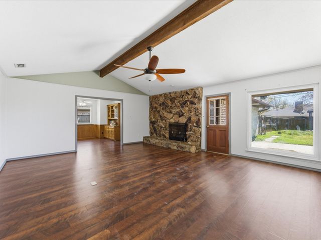 1901 Yorkstown Drive, Ennis, TX 75119