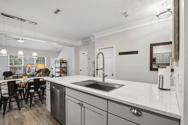 163 Nashboro Grns, Nashville, TN 37217