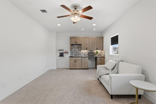 305 Avena TRL, Austin, TX 78738
