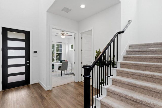305 Avena TRL, Austin, TX 78738