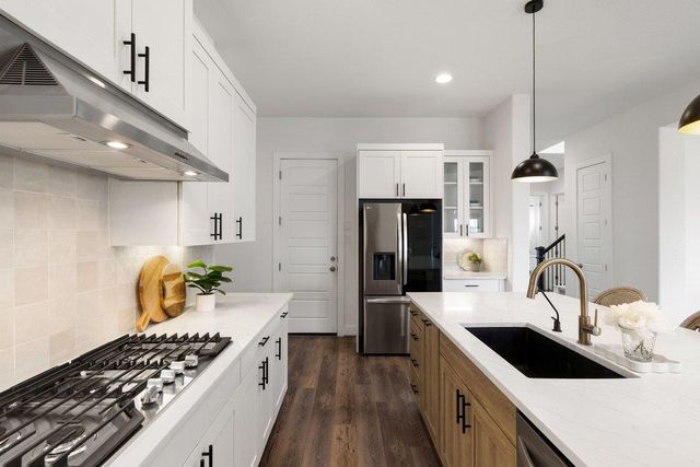 305 Avena TRL, Austin, TX 78738