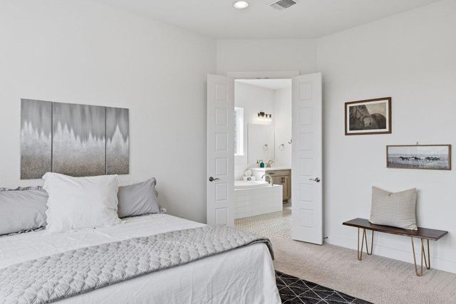305 Avena TRL, Austin, TX 78738