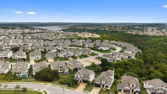 305 Avena TRL, Austin, TX 78738