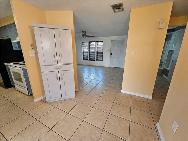 531 AZALEA DRIVE NW, Port Charlotte, FL 33952