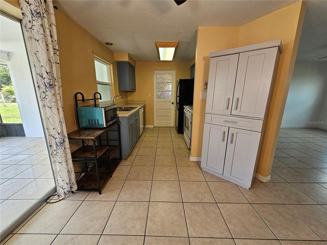 531 AZALEA DRIVE NW, Port Charlotte, FL 33952