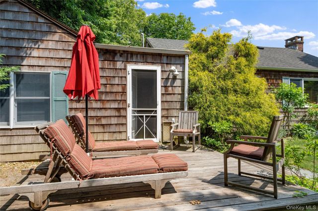 16 Ocean Avenue, East Patchogue, NY 11772