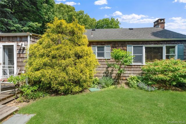 16 Ocean Avenue, East Patchogue, NY 11772