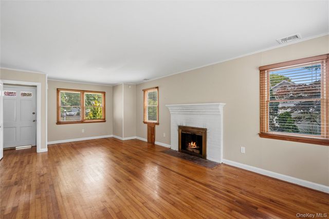 16 Ocean Avenue, East Patchogue, NY 11772