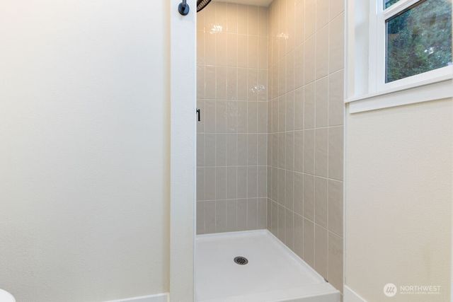 6314 Valley Avenue E, Fife, WA 98424