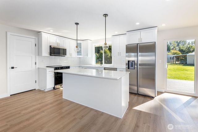 6314 Valley Avenue E, Fife, WA 98424